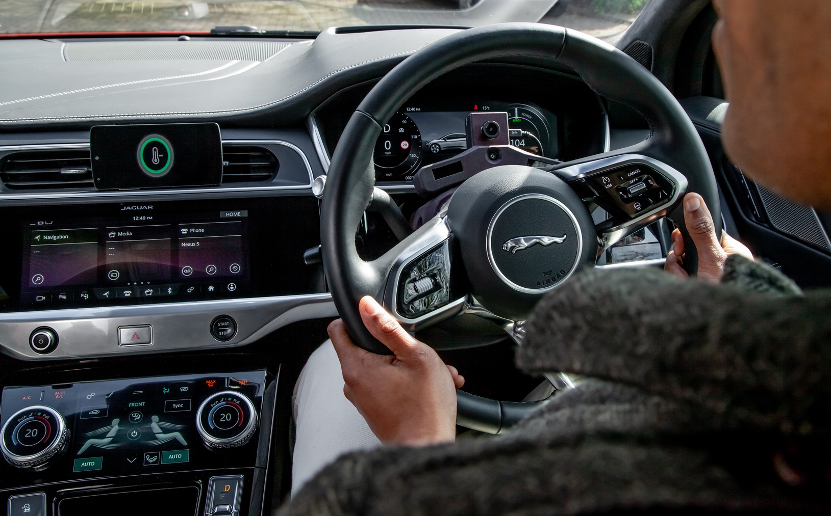 Seid ihr gestresste Fahrer? Jaguar-Land Rover experimentiert mit einem Auto, das sich Ihrer Stimmung anpasst 2