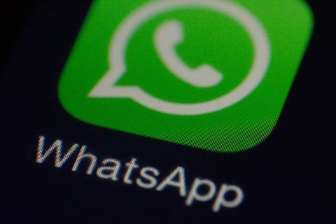 240 lustige WhatsApp-Status, die Ihre Freunde zum Lachen bringen