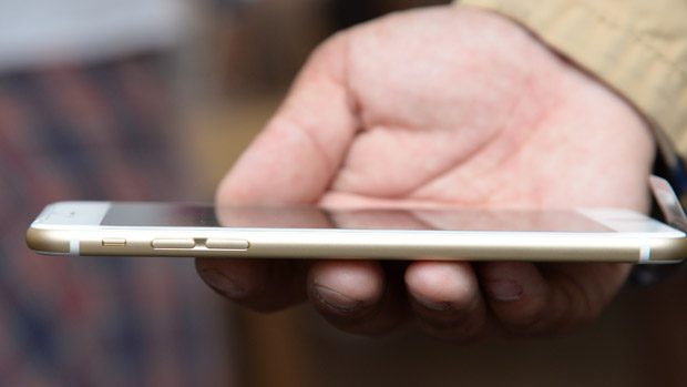iPhone dobra: o novo telefone funciona sob pressão? | Notícias 1