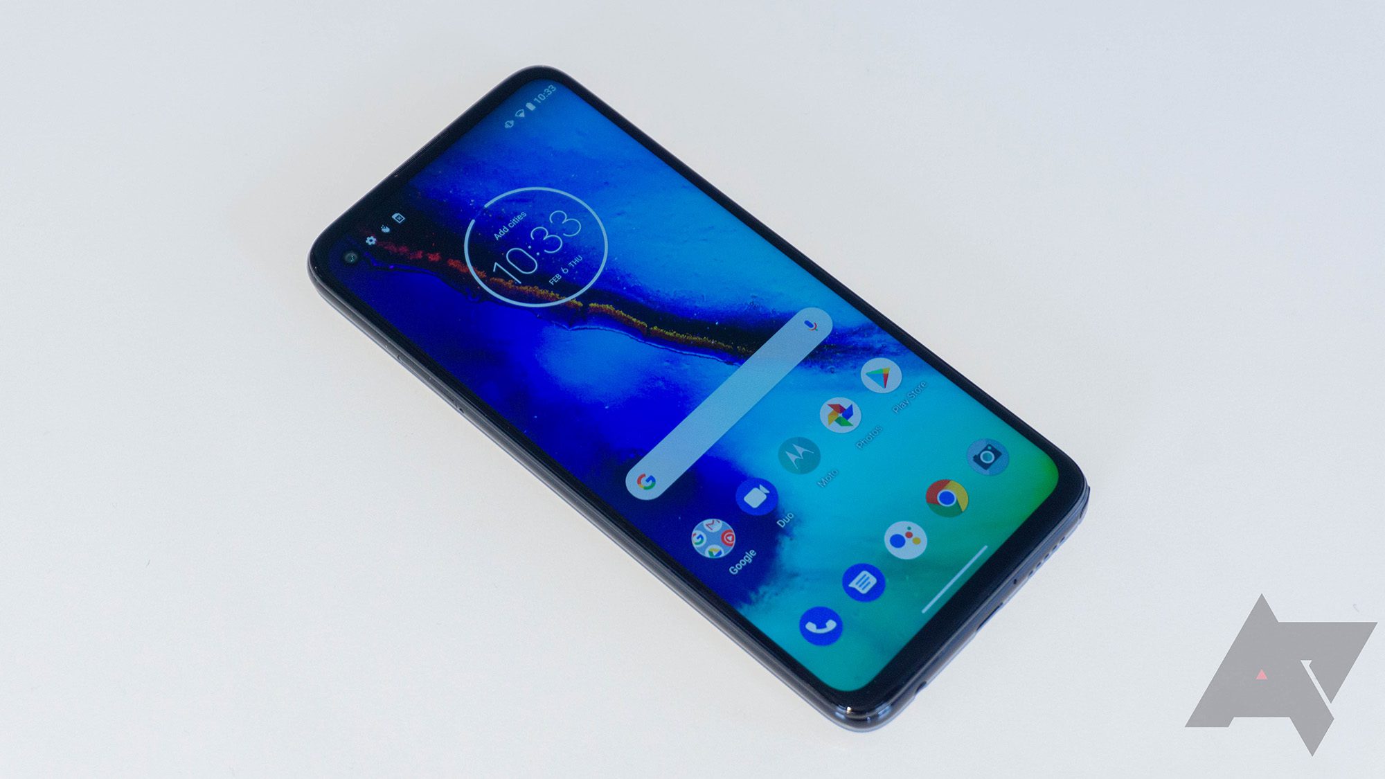 Motorola denkt, es ist 2019, bringt Android 10-Update für Moto One Macro heraus 10