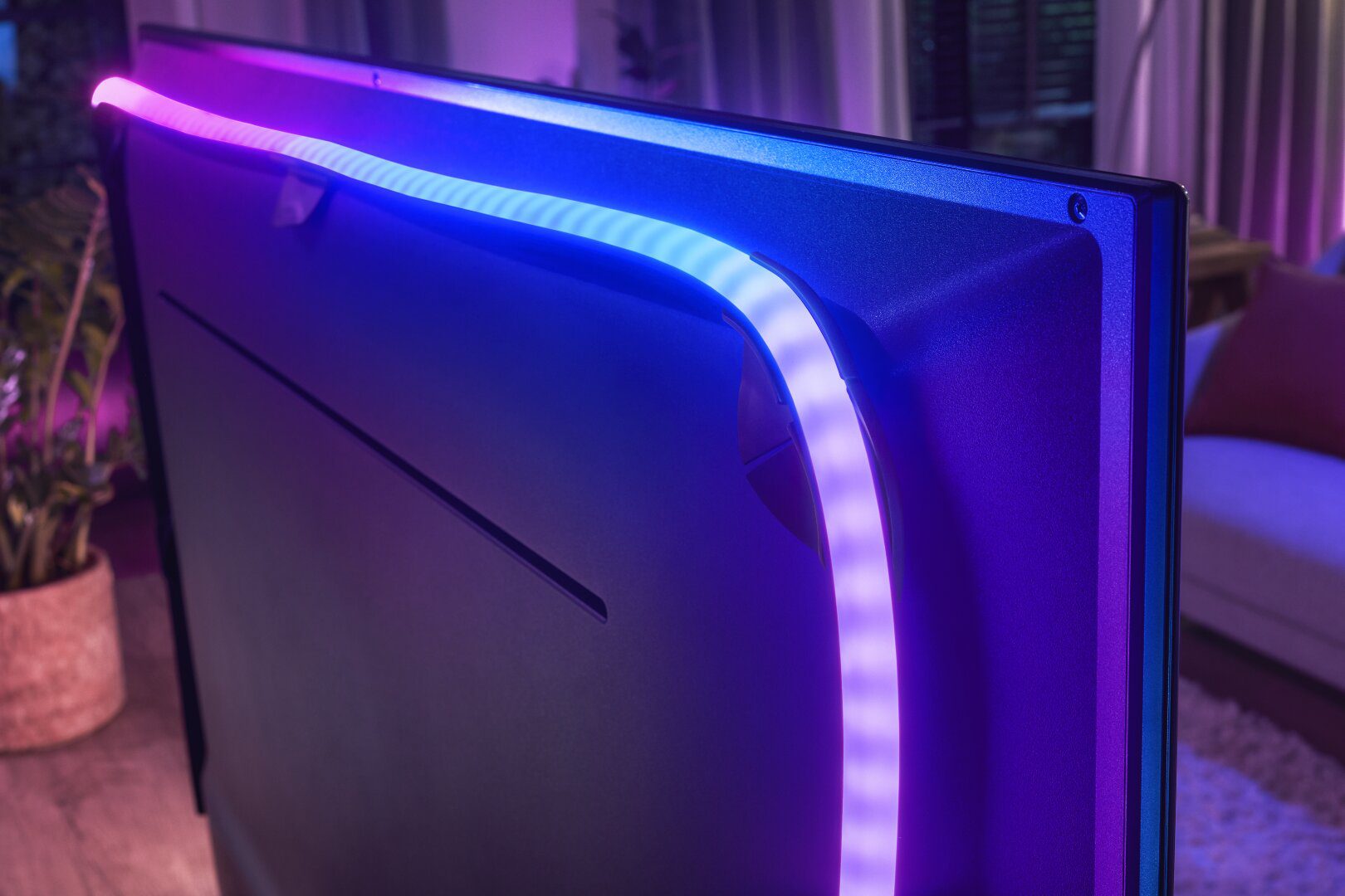 Philips Hue enthüllt neue und aktualisierte Glühbirnen, eine überarbeitete Iris-Tischlampe und einen Lichtstreifen für Ihren Fernseher 10