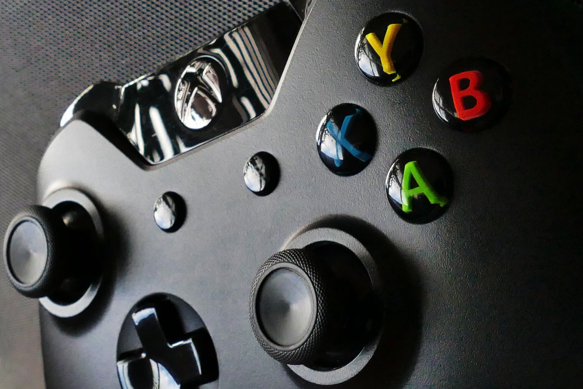 Die Möglichkeit, die Pads für die Xbox zu personalisieren, ist zurückgekehrt - mit Versand nach Polen 162