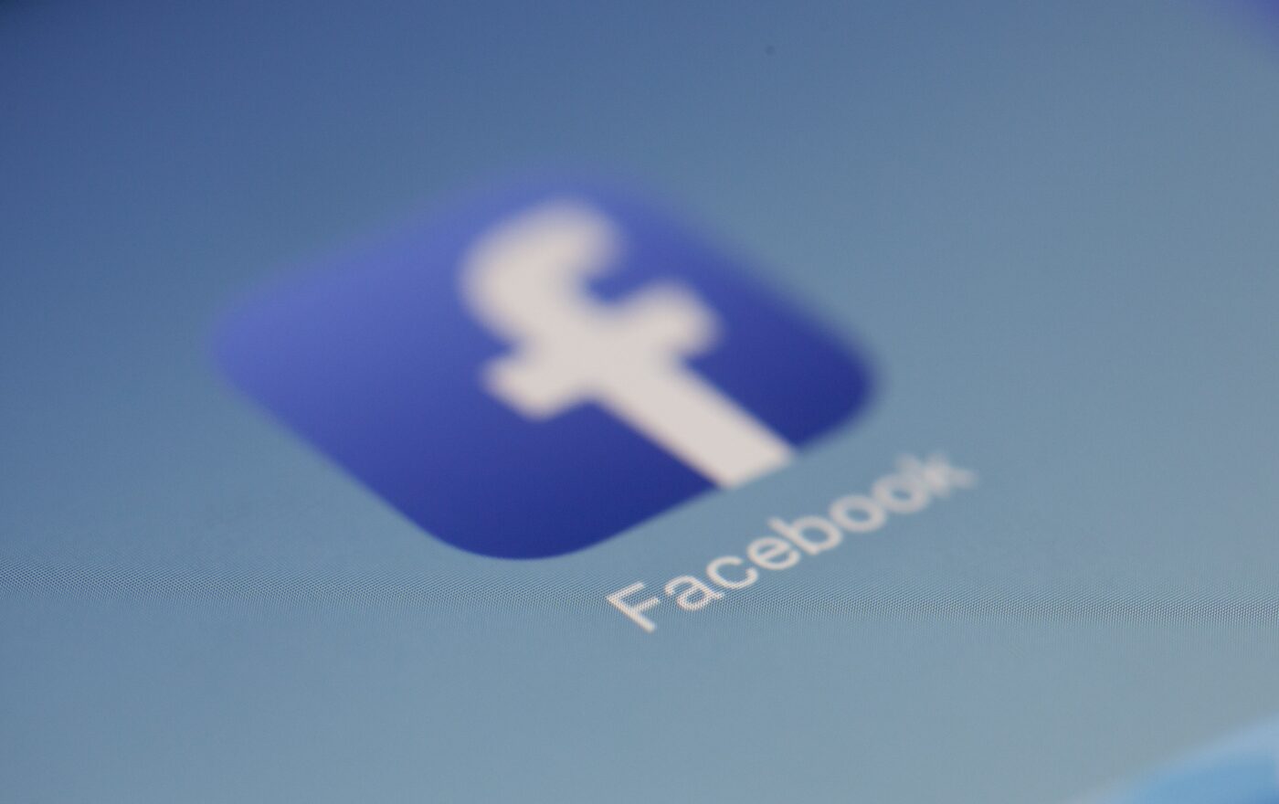 Facebook möchte sicherstellen, dass Sie nicht gedankenlos andere Beiträge teilen 1