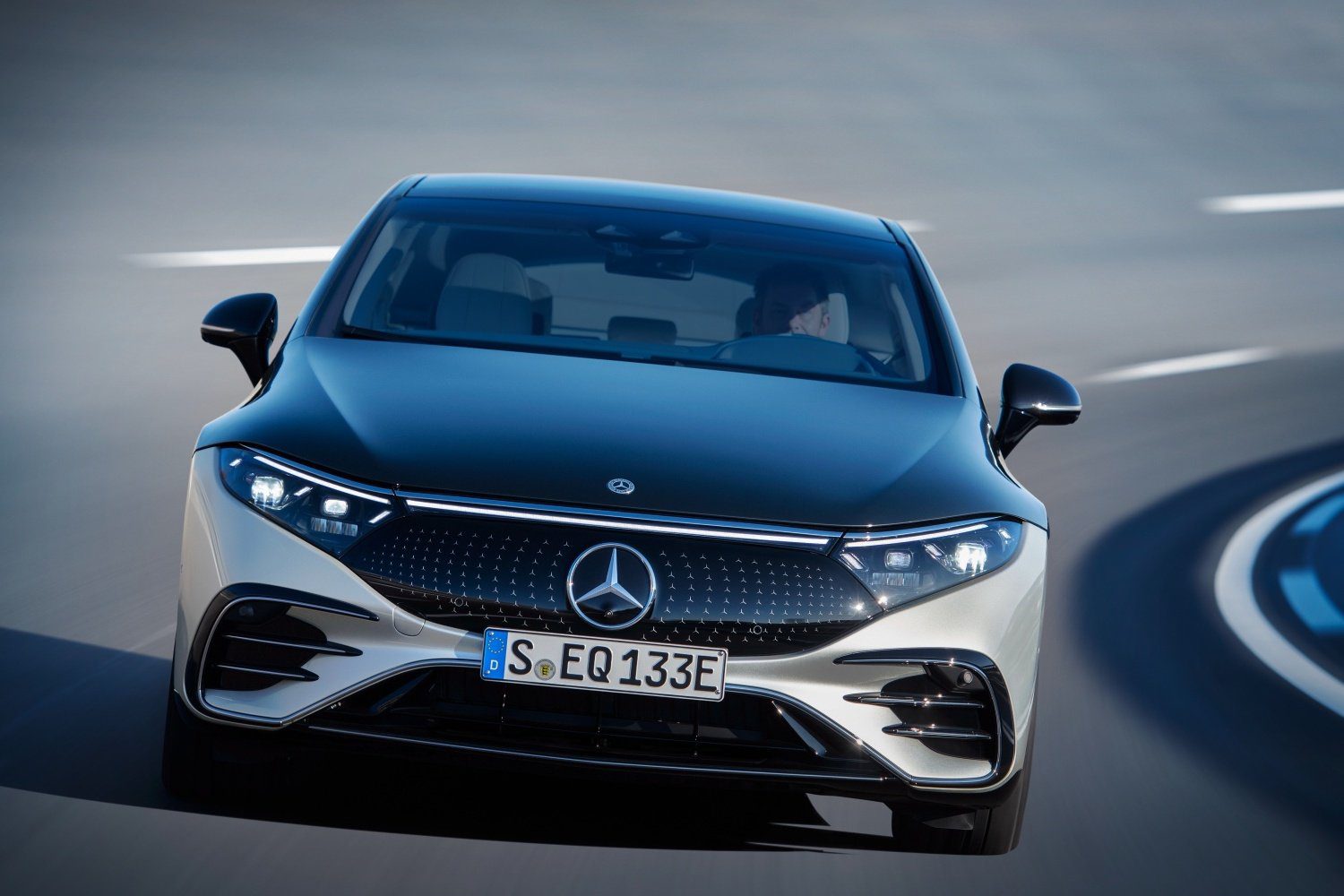 Mercedes will bis 2030 auf Verbrennungsmotoren verzichten, aber es wird keine echte Revolution 39