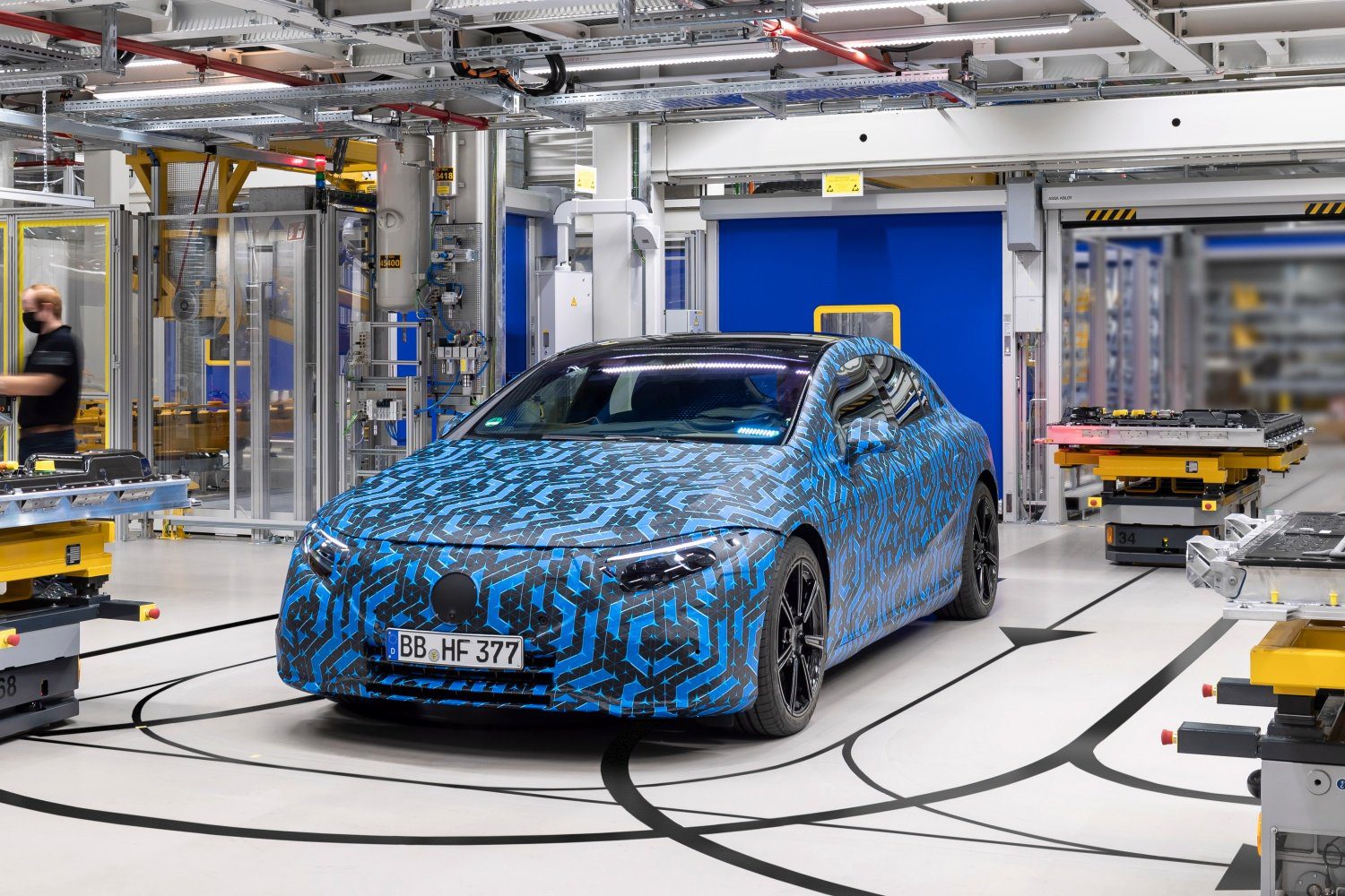 Mercedes kündigt bis 2022 sechs neue Elektroautos an. Batterien aus Polen werden geliefert 33