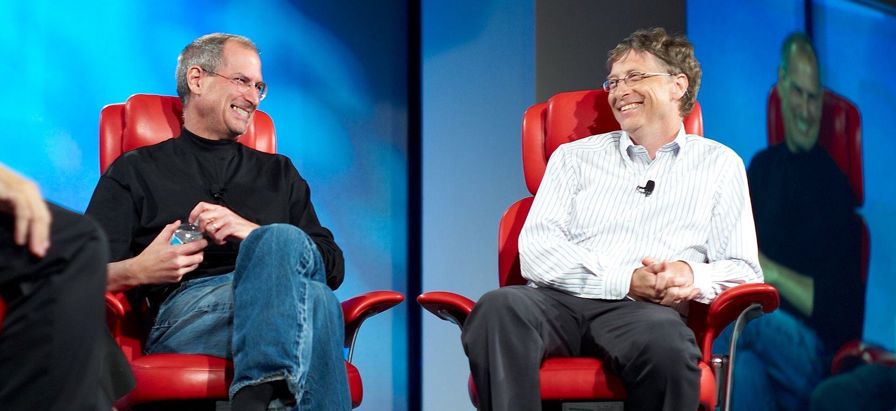 Wenn er mit einem iPhone in der Hand erwischt wird, sagt Bill Gates, er bevorzuge Android 366